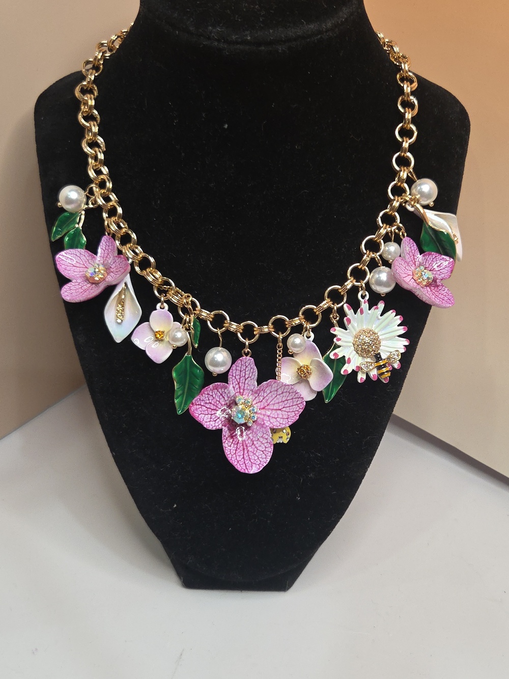 💕🔹️Betsey Johnson 🔹️flower Bouquet Frontal Purple 16in Necklace And Earring - Picture 8 of 9